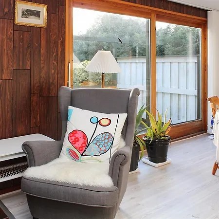 Three-bedroom Holiday In * Hals