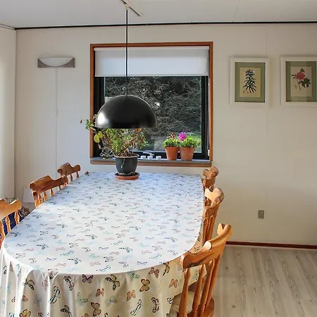 Three-bedroom Holiday In Semesterbostad *