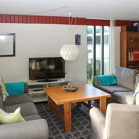 Semesterbostad Three-bedroom Holiday In *